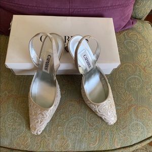 Elegant cream dress heels